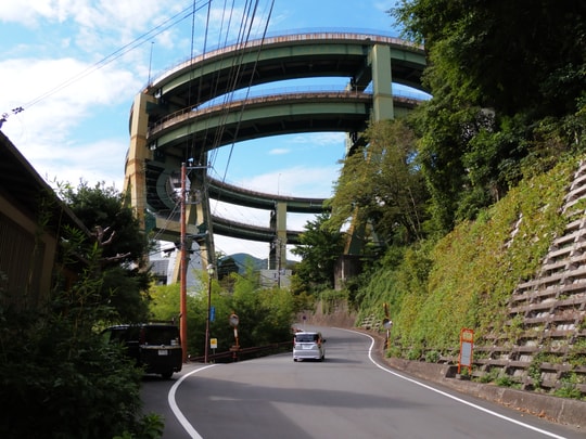 Kawazu Nanadaru Loop Bridge