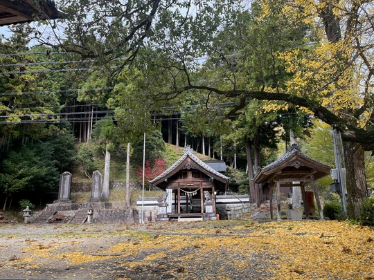 Iwakura Shrine