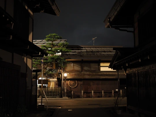 Sanmachi Suji