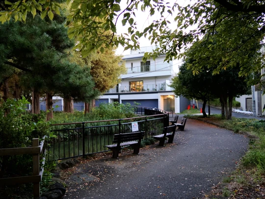 Senzokuike Park