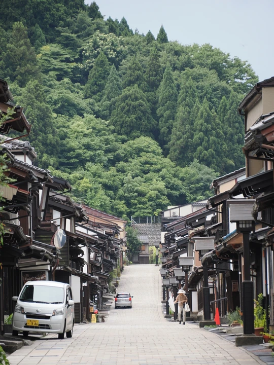 Suwamachi Street