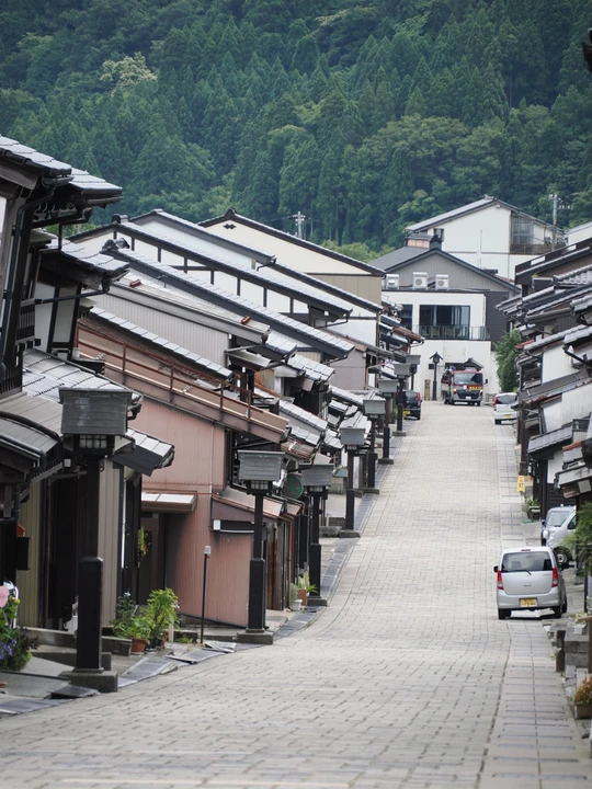 Suwamachi Street