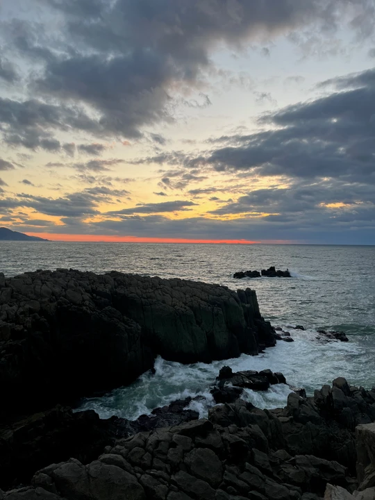 Tojinbo cliffs